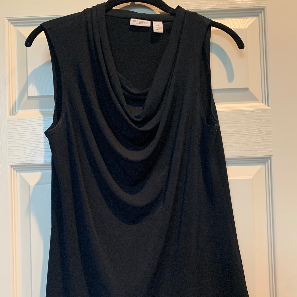 Easy Wear by Chico’s Black Draped Slerveless Top sz 1